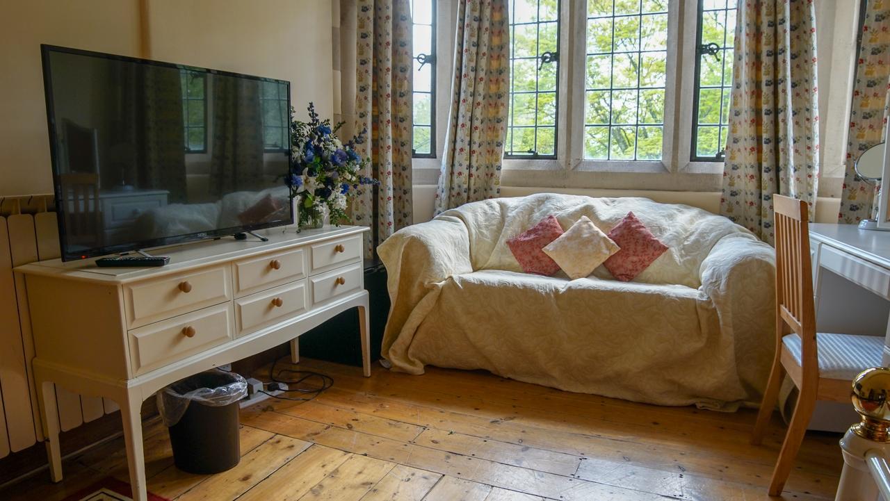 Cleeve House Bed & Breakfast Melksham Bagian luar foto