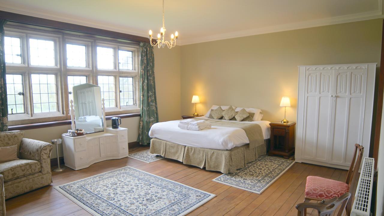 Cleeve House Bed & Breakfast Melksham Bagian luar foto