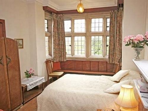 Cleeve House Bed & Breakfast Melksham Bagian luar foto